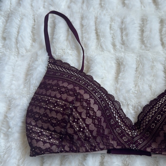 Victoria’s Secret Bra - Picture 4 of 7